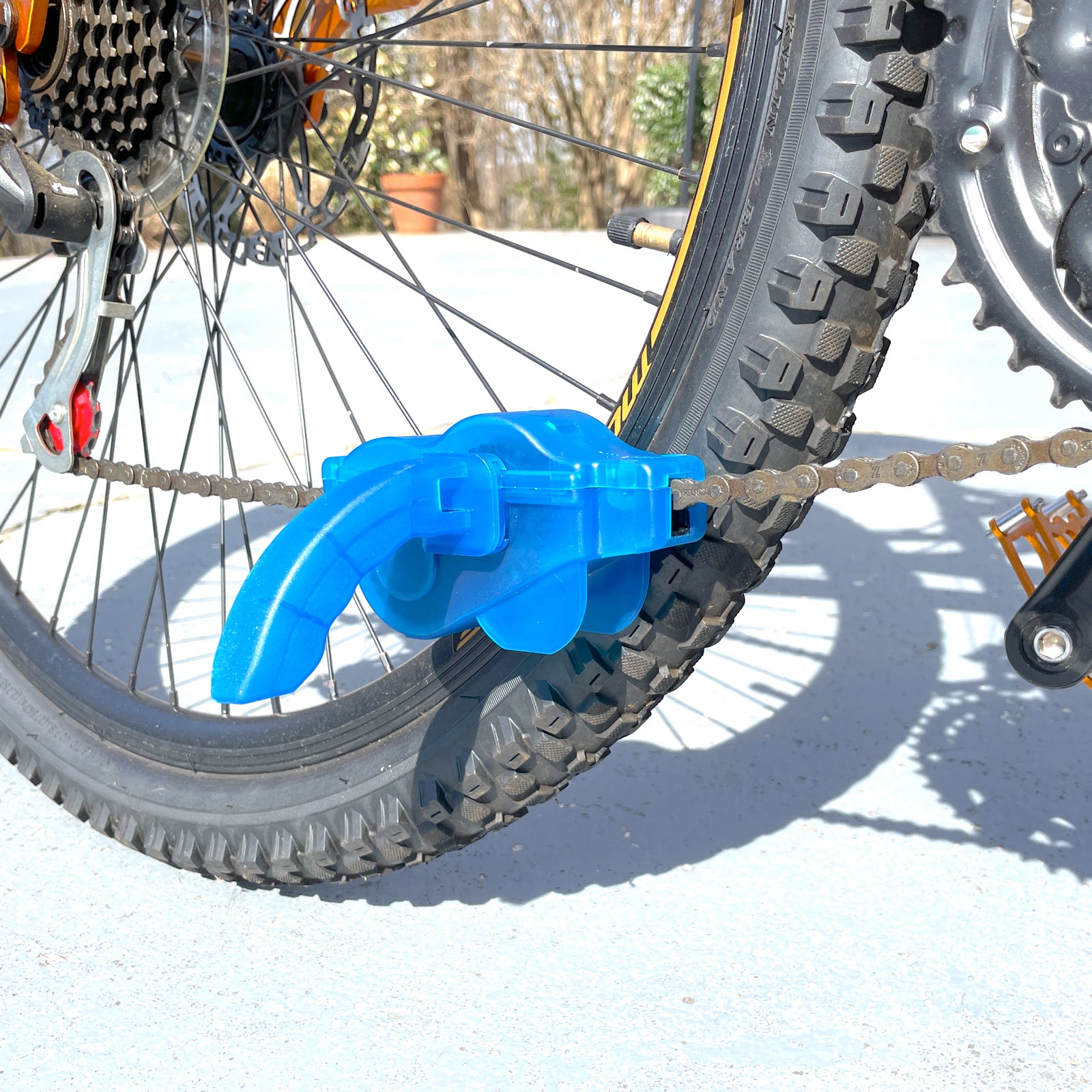 RNX Bike Chain Rotating Brush Scrubber Cleaning Tool Kit with Sprocket and Chain Cleaning Tools