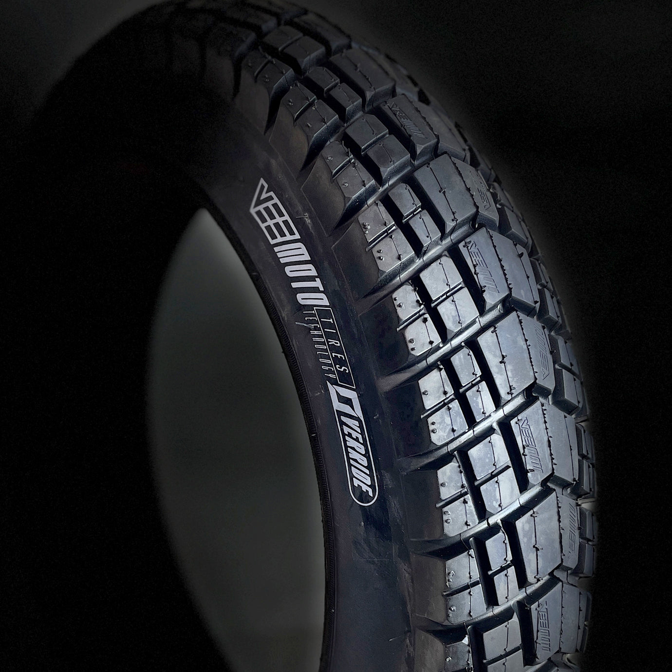 Vee Tire 20x4 Bike Tire - E-Huntsman 20x4.0 E-Bike 50 Tire
