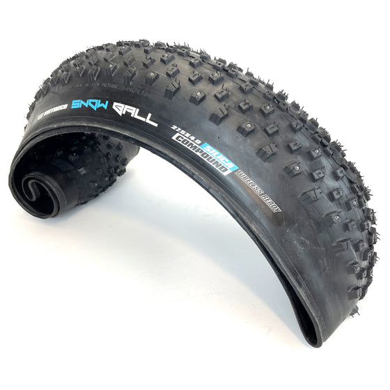 Vee Tire Co. Snow Ball Studded Folding Bead Bicycle Tire with Silica Compound